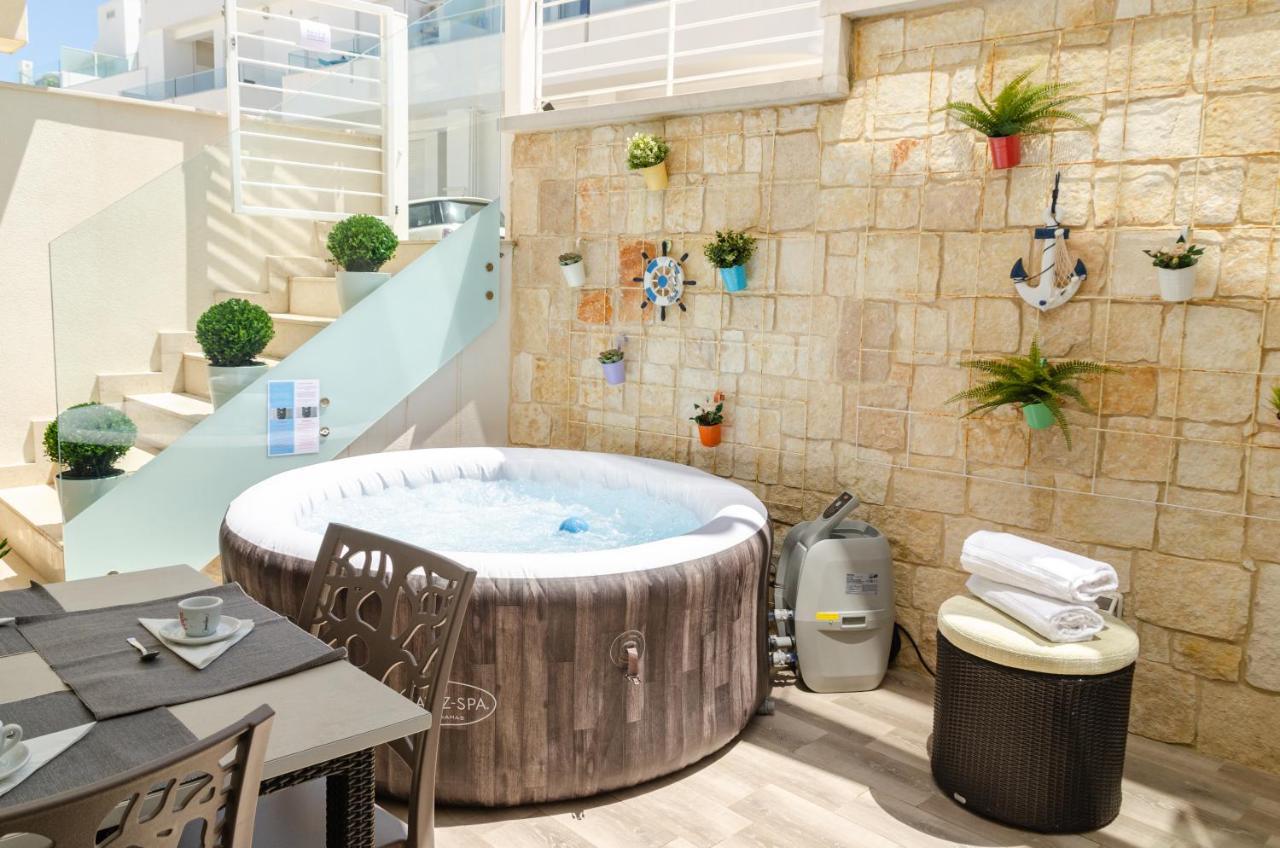 Apulialux Little Jem W Jacuzzi / 180 Steps From Sea Villa Polignano a Mare Eksteriør billede