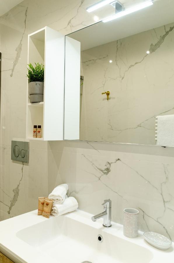 Apulialux Little Jem W Jacuzzi / 180 Steps From Sea Villa Polignano a Mare Eksteriør billede