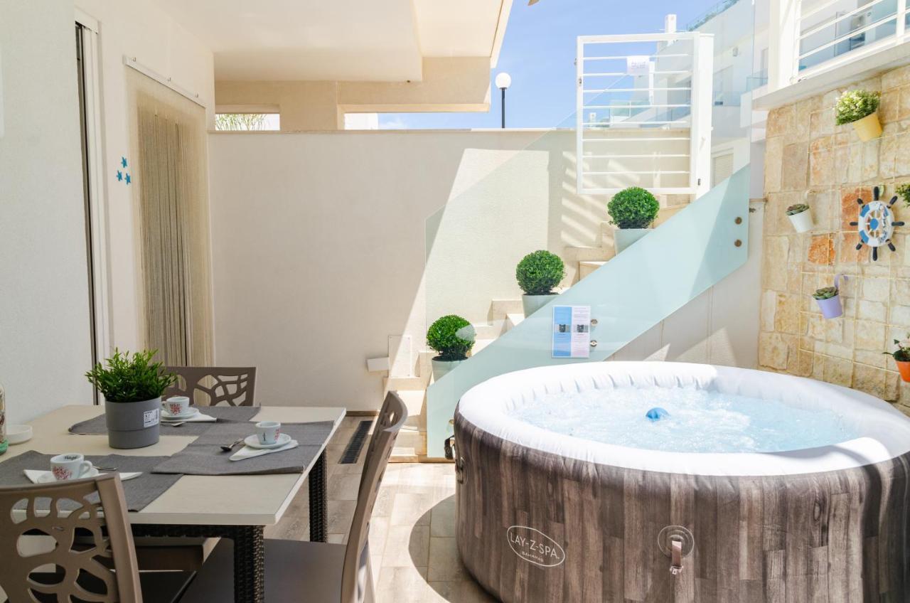 Apulialux Little Jem W Jacuzzi / 180 Steps From Sea Villa Polignano a Mare Eksteriør billede